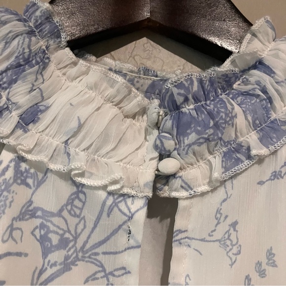 Vero Moda White and Blue Floral Sleeveless Boho Victorian Tank Blouse Size Large - Picture 14 of 14